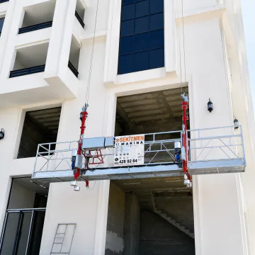 SEKLIFT geçici cephe çalışmaları için elektrikli asılı platform