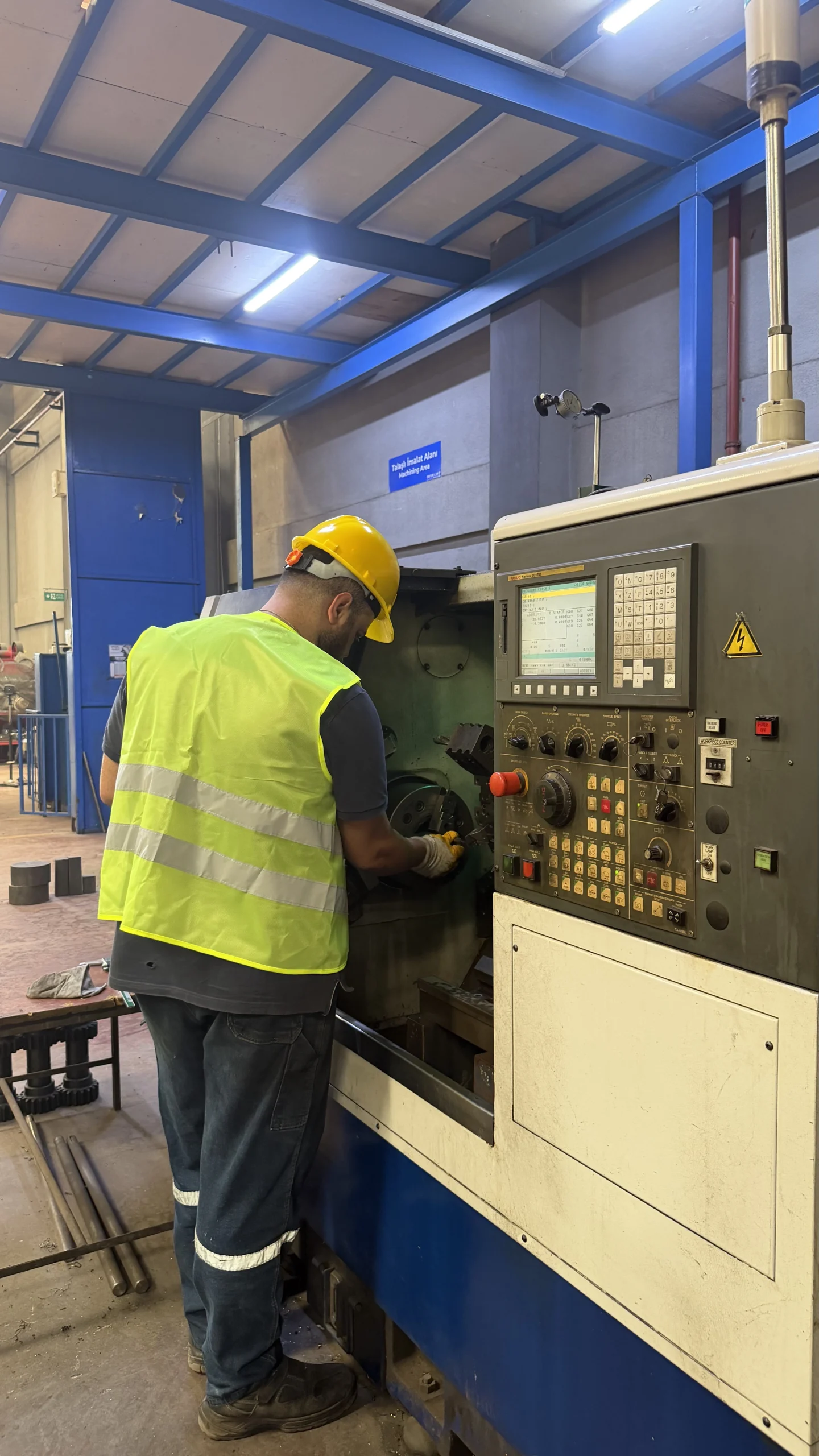 Environnement de fabrication SEKLIFT et activité de production au sein des installations de l'entreprise